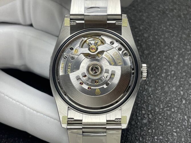 RLX Oyster Perpetual 36 126000 (VSF)